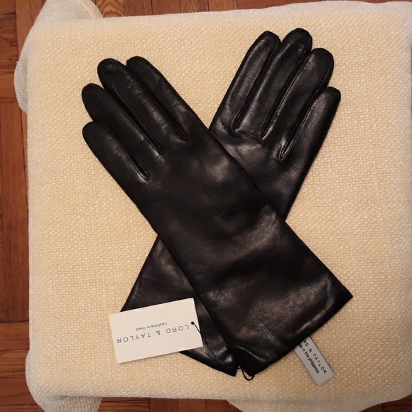 🔥 Lord & Taylor black leather gloves 🔥 - Picture 3 of 10